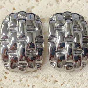 French vintage geometric square stud earrings in silver titanium steel with lattice texture