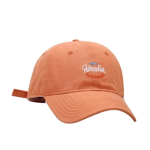Berretto da baseball in cotone arancione con scritta Paradise e squalo ricamato