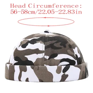 Size chart for camouflage brimless docker hat showing head circumference 56-58cm measurement