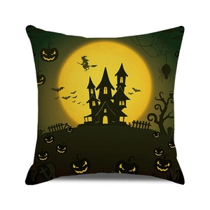 Détail macro de taie d'oreiller Halloween avec citrouille, sorcière et texture tissu