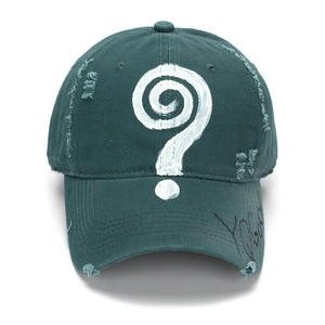 Berretto da baseball verde scuro in stile vintage con punto interrogativo e graffiti