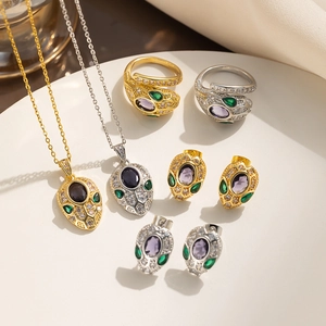Collection de Bijoux Tête de Serpent en Acier Inoxydable Strass Violet Collier Boucles d'Oreilles Bague Ouverte Femme