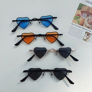Kids heart-shaped sunglasses in four colors with stylish thin frames for sun protection