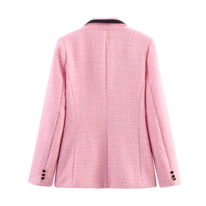 Rosa Tweed-Blazer für Damen mit Kontrastbesatz und Goldknöpfen in der Rückansicht