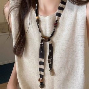 Maillard retro acrylic cloth pull-out silk scarf necklace with brown beads and stripe pattern