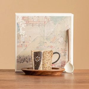 Hand-painted ceramic daisy espresso cup set with wooden saucer and gift box packaging