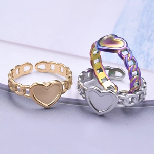 Adjustable heart chain rings in gold, silver and rainbow stainless steel finishes