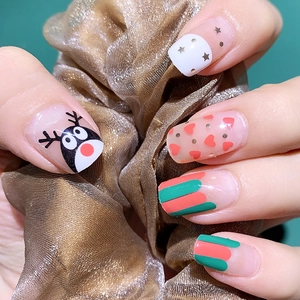 Autocollants à ongles de Noël avec motifs de rennes et d'étoiles pour manucure de fête