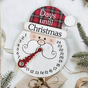 Calendrier de l'Avent en bois avec Père Noël pour le compte à rebours de Noël à suspendre