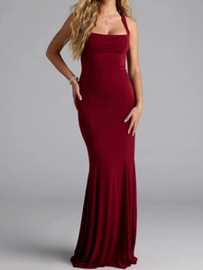Elegant wine red halter maxi dress with slim fit mermaid silhouette for summer parties