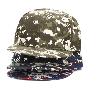 Flat brim camouflage baseball caps with digital pixel patterns for street fashion