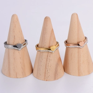 Heart Shaped Ring 316L Stainless Steel V Shaped Paved Zirconia Elegant Jewelry For Women