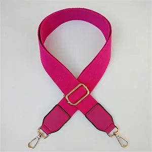 Verstellbarer pinker Segeltuch-Schultergurt mit Goldhaken und Kunstlederdetails