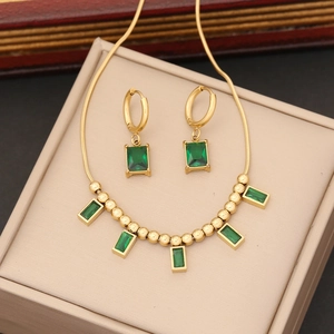 Emerald Green Zircon Pendant Necklace Stainless Steel Gold Plated Snake Chain Fashion Jewelry For Women