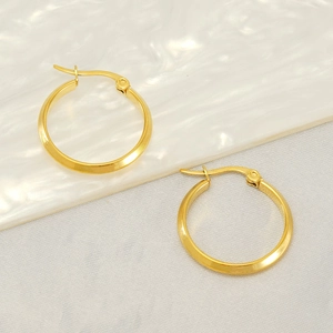 Classic 18k gold plated stainless steel hoop earrings with secure click closure