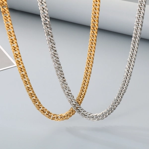 Minimalist stainless steel curb chain necklace in gold and silver for men and women