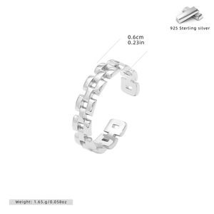 Detail view of S925 sterling silver chain ring showing 0.6cm width and textured band