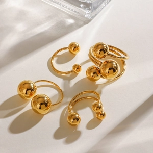 Bagues minimalistes en acier inoxydable doré 18K avec perles sphériques et design ouvert