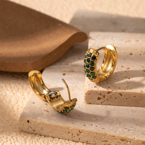French vintage C-shaped gold stainless steel earrings with emerald green zircon stones