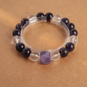 Bracelet artisanal en améthyste violette et carrés de cristal blanc au design de luxe