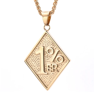 Vintage Gold-Anhänger in Rautenform mit 1%er-Gravur an einer Kordelkette aus Metall