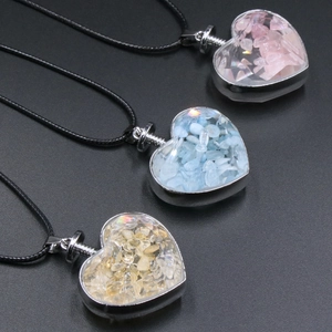 Heart Pendant Necklace Natural Crystal Crushed Stone Wish Bottle Polished Healing Jewelry With Black Cord For Women