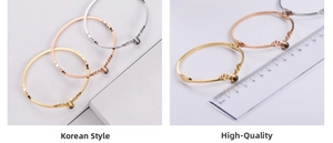Dettaglio del bracciale corna di cervo con pietra di proiezione e misura diametro 6cm