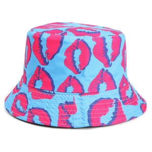 Light blue bucket hat with pink lip print patterns and reinforced brim stitching