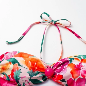 Maillot de bain une pièce licou à fleurs avec perle rose pour les vacances