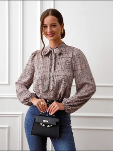 Chemisier à fleurs col V pour femmes avec nœud élégant et base abricot à manches longues