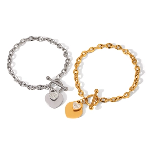Titanium steel heart bracelet with 18K gold plating and toggle clasp in gold and silver