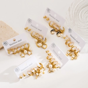 Lot de 6 boucles d'oreilles minimalistes en acier inoxydable doré avec perles et charms