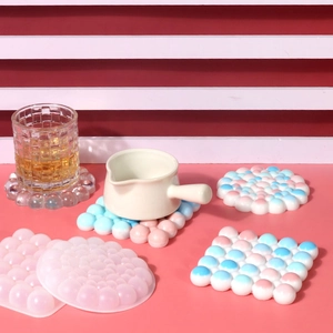 Colorful silicone bubble coasters in round and square shapes for heat insulation
