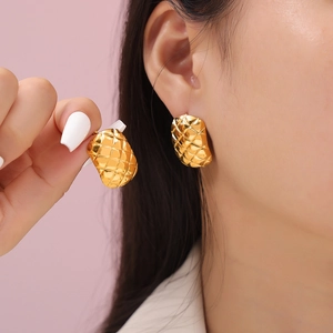 Vintage geometric quilted rhombus earrings in 18k gold plated titanium steel finish