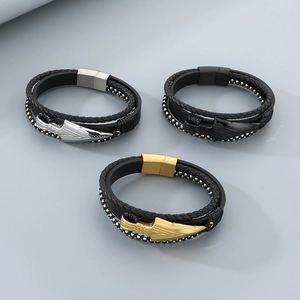 Bracciale punk da uomo in pelle con ciondolo a freccia e chiusura magnetica in tre stili