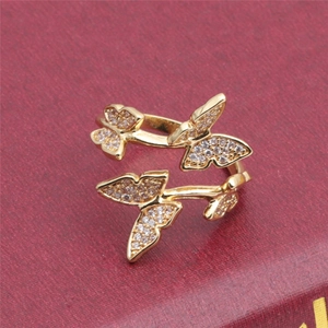 Bague ouverte papillon dorée pour femme ornée de zircons cubiques scintillants