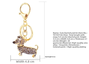 Détail d'un porte-clés teckel avec strass gris et dimensions sur fond blanc professionnel