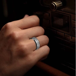 8mm Vintage Silber-Titanstahlring mit schwarzen Wikinger-Runen für Herren im Nordischen Stil