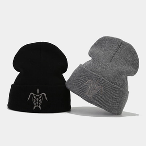 Knit Beanie Hat Acrylic Turtle Embroidery Cuffed Warm Winter Outdoor Casual Solid Color Unisex Chic Cap