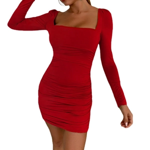 Robe moulante rouge sexy dos nu avec col carré et manches longues pour femme