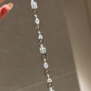 Elegant Geometric Zircon Copper Bracelet With Toggle Clasp Square Minimalist Jewelry For Women