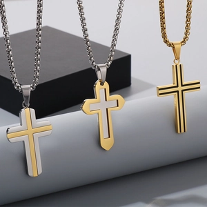 Colliers avec pendentif croix minimaliste en acier inoxydable doré et argenté pour tous