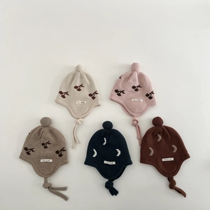 Baby Knit Earflap Hat Winter Warm Yarn Beanie With Pom Pom Jacquard Cherry Moon Patterns For Toddler Boys Girls