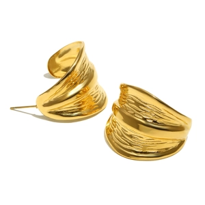 Modern 18K gold plated stainless steel C-shape earrings with irregular ripple texture