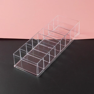 Clear acrylic 8-slot organizer showing high transparency for lipstick and cosmetic storage