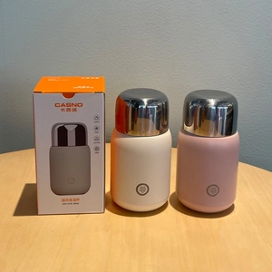 Detailed view of 350ml 316 stainless steel vacuum flasks with high-gloss metal lids