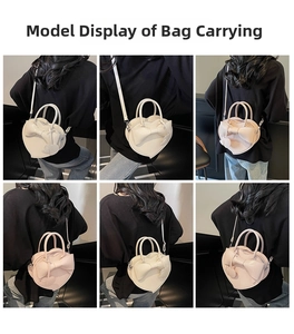 Vue de dos du mannequin portant le sac à main en cœur avec nœud et bandoulière
