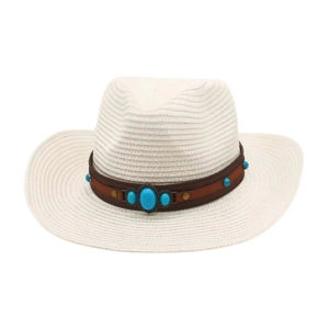 Gros plan détaillé sur un chapeau de cow-boy en paille blanche avec bande turquoise