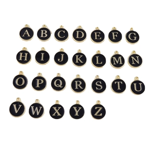 Set of 26 black and gold round English letter alphabet pendants for DIY bracelets