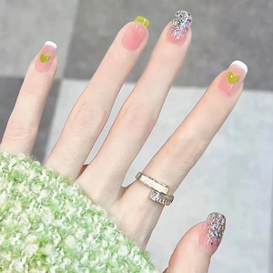 Press On Nails French Green Heart Glitter Short Round False Nail Tips Sweet Cute Manicure For Women